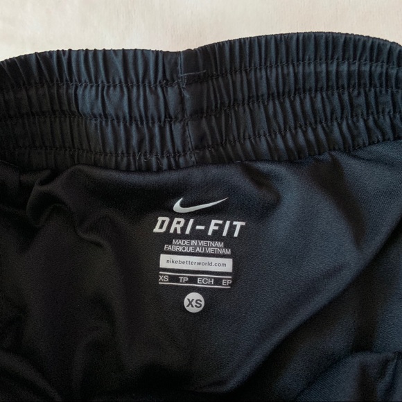 NIKE DRI FIT RUNNING SHORTS - Picture 5 of 6